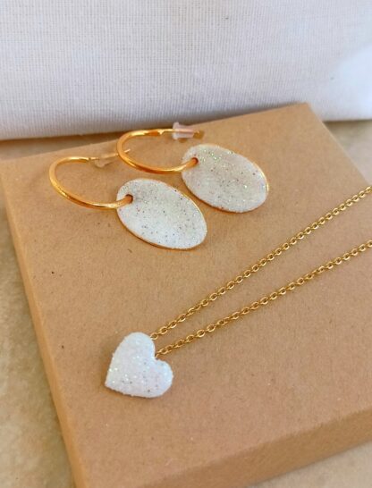 Cute earrings color white - Image 2